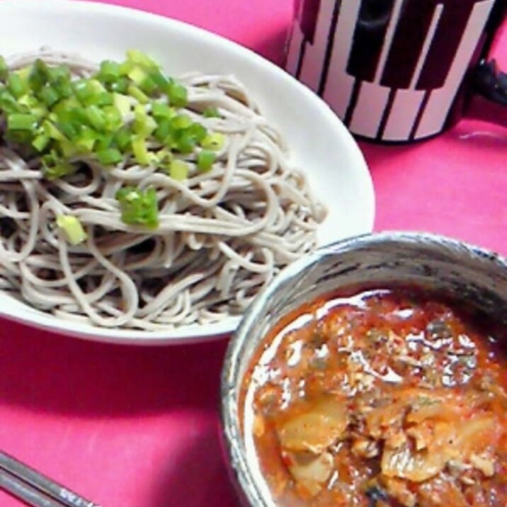 韓国風☆鯖のキムチ煮でめちゃウマつけ蕎麦